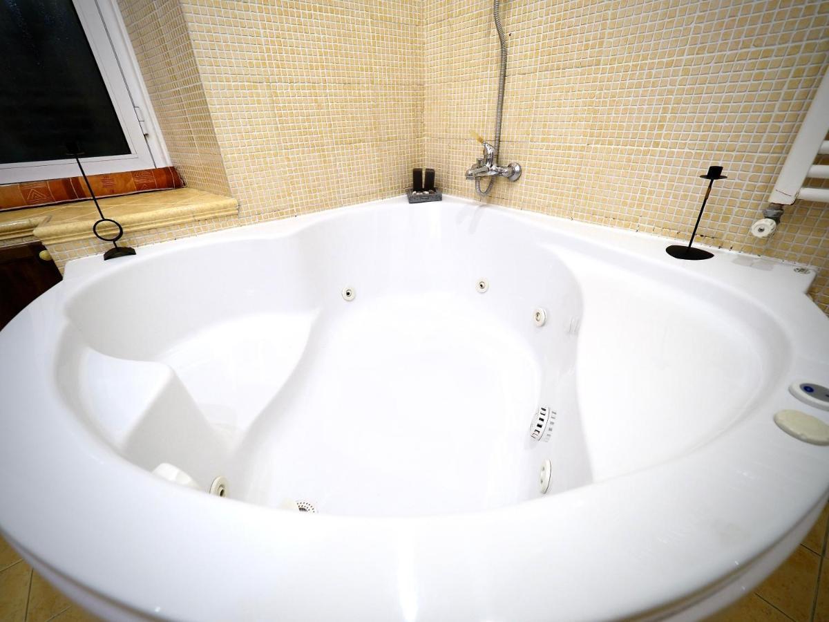 Dimora Delle Camelie Apartment *